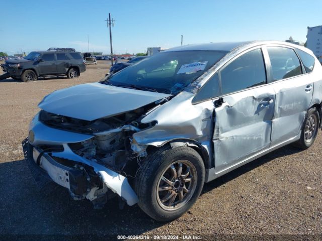 JTDZN3EU3FJ026360 Toyota Prius V Three