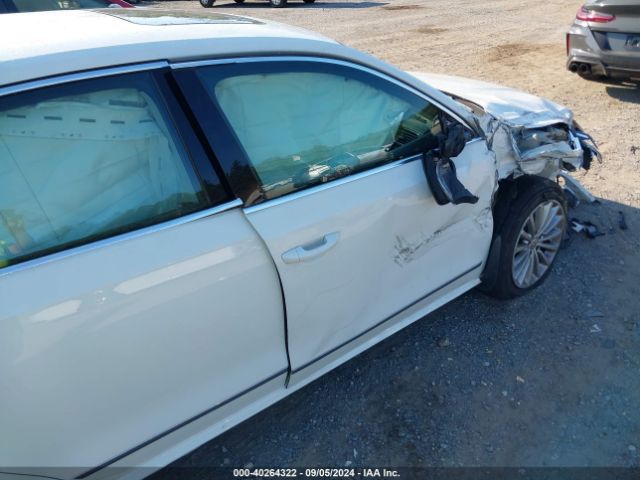 1VWBT7A32GC014165 Volkswagen Passat 1.8t Se