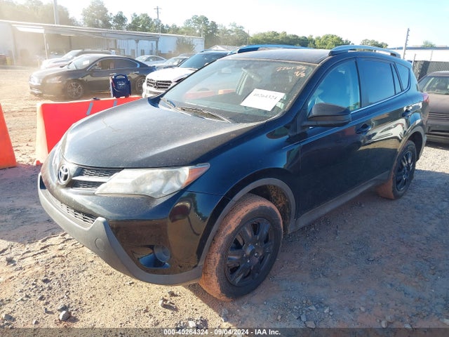Toyota RAV4 LE 2015 2T3ZFREV1FW226132 Image 2