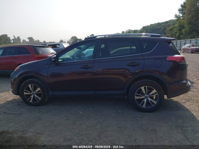 Toyota Rav4 Xle 2017 2T3RFREV5HW563745 Image 14