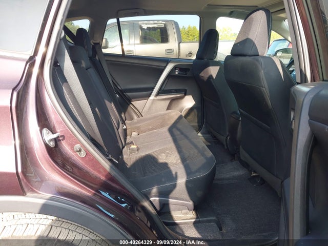 Toyota Rav4 Xle 2017 2T3RFREV5HW563745 Image 8
