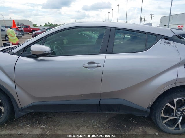 Toyota C-HR XLE 2019 JTNKHMBX5K1057239 Image 15