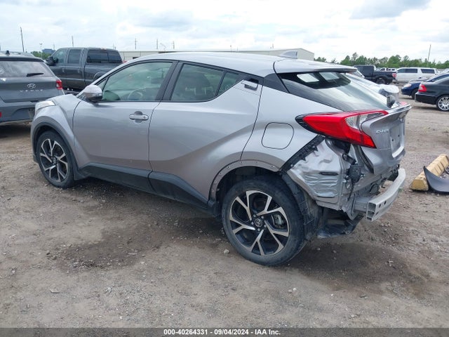 Toyota C-HR XLE 2019 JTNKHMBX5K1057239 Image 3
