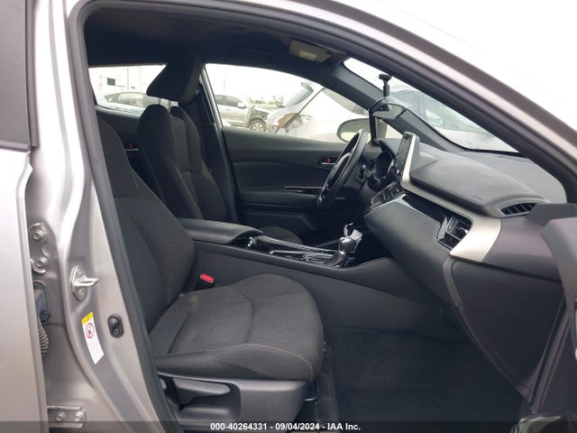 Toyota C-HR XLE 2019 JTNKHMBX5K1057239 Image 5