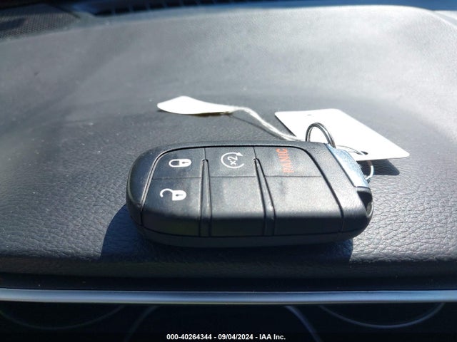 3C4NJCCB6KT788600 Jeep Compass Limited Fwd