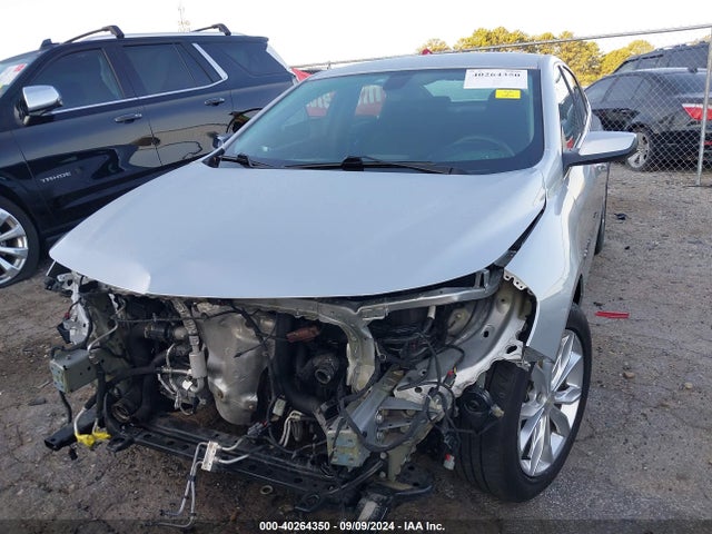 1G1ZD5ST0KF137061 Chevrolet MALIBU LT