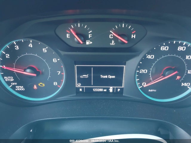 1G1ZD5ST0KF137061 Chevrolet MALIBU LT