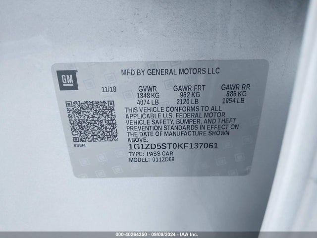 1G1ZD5ST0KF137061 Chevrolet MALIBU LT