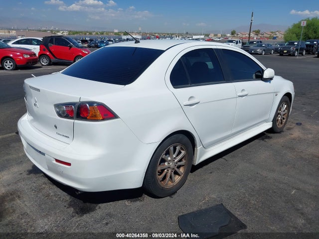 2011 MITSUBISHI LANCER JA32U2FU3BU003200 Photo 3