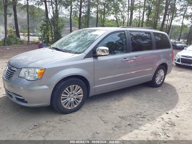 2C4RC1CG4FR600967 Chrysler Town & Country Touring-l
