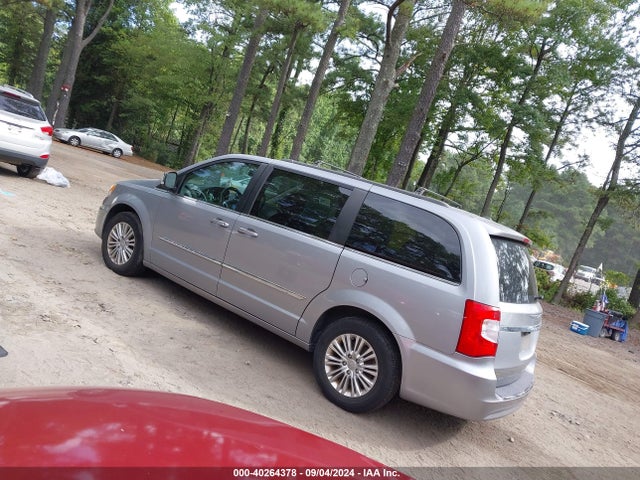 2C4RC1CG4FR600967 Chrysler Town & Country Touring-l