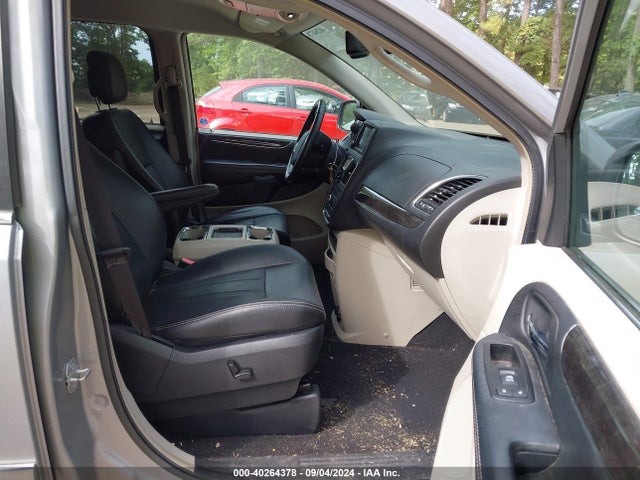2C4RC1CG4FR600967 Chrysler Town & Country Touring-l