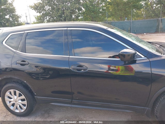 Nissan ROGUE S 2018 5N1AT2MV8JC768494 Image 14
