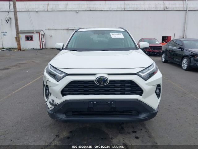 2T3A1RFV5NW262155 Toyota Rav4 Xle Premium