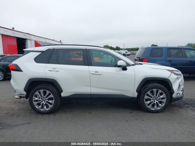 2T3A1RFV5NW262155 Toyota Rav4 Xle Premium