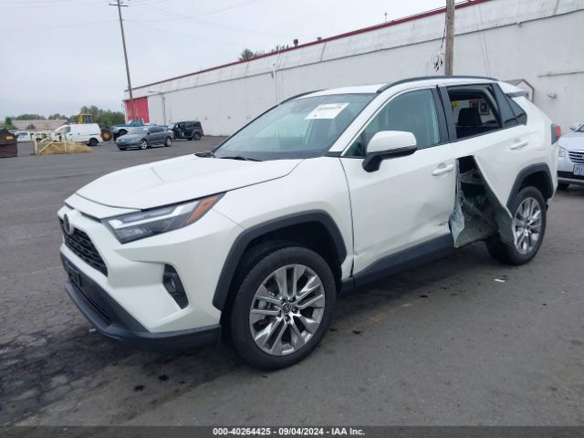 2T3A1RFV5NW262155 Toyota Rav4 Xle Premium