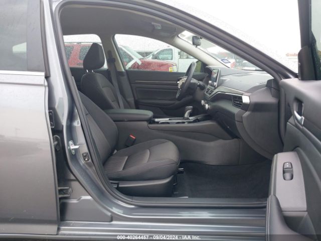 1N4BL4DV0RN330501 Nissan Altima Sv Fwd