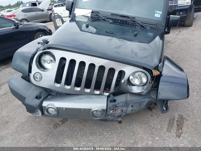 1C4BJWDG2FL578849 Jeep Wrangler Unlimited Freedom Edition