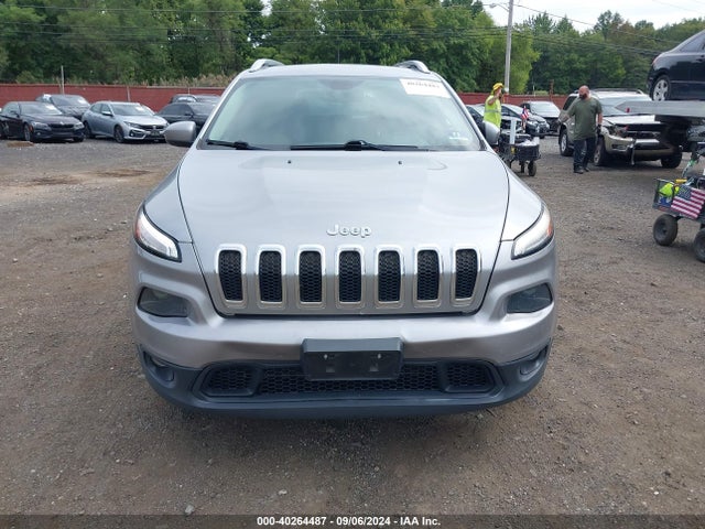 1C4PJMCS2HW567383 Jeep Cherokee Latitude 4x4