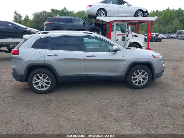 1C4PJMCS2HW567383 Jeep Cherokee Latitude 4x4
