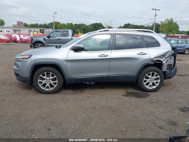 1C4PJMCS2HW567383 Jeep Cherokee Latitude 4x4