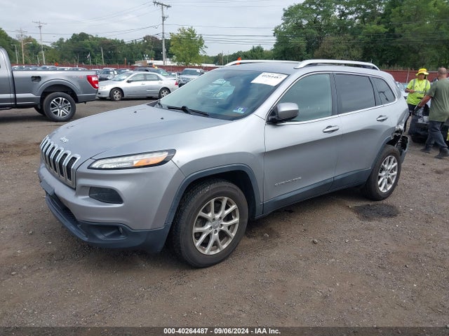 1C4PJMCS2HW567383 Jeep Cherokee Latitude 4x4