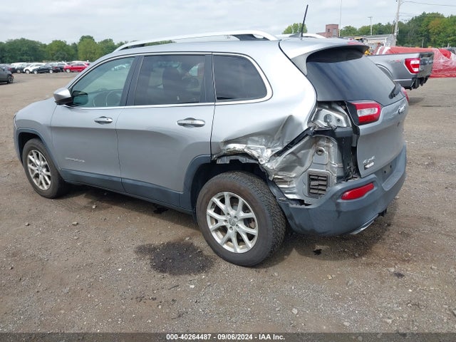 1C4PJMCS2HW567383 Jeep Cherokee Latitude 4x4