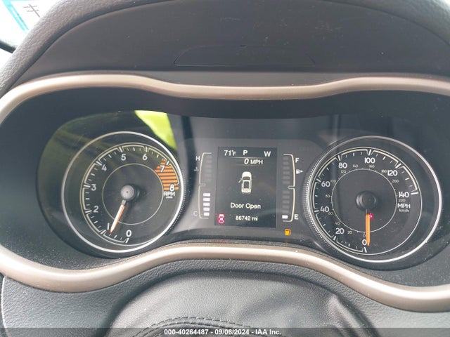 1C4PJMCS2HW567383 Jeep Cherokee Latitude 4x4
