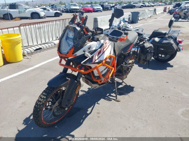 2017 KTM 1090 VBKV49400HM978915 Photo 1