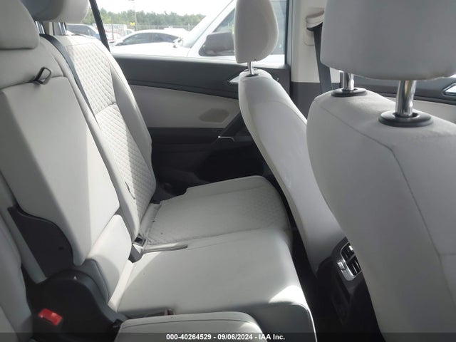3VV1B7AX8JM020712 Volkswagen Tiguan 2.0t S