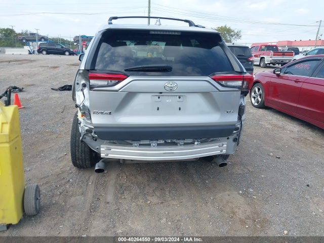 Toyota Rav4 Xle 2019 2T3W1RFV1KW012929 Image 17