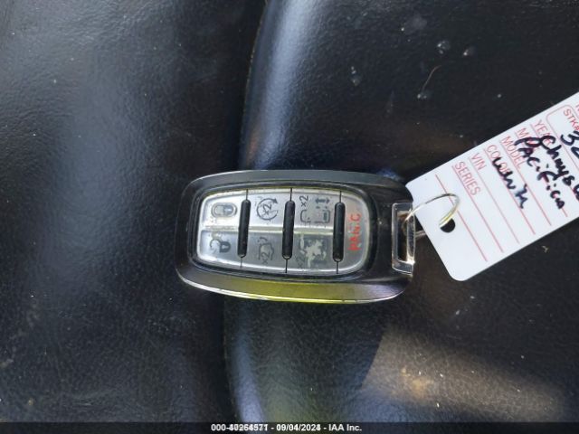 2C4RC1BG2HR526503 Chrysler Pacifica Touring-l