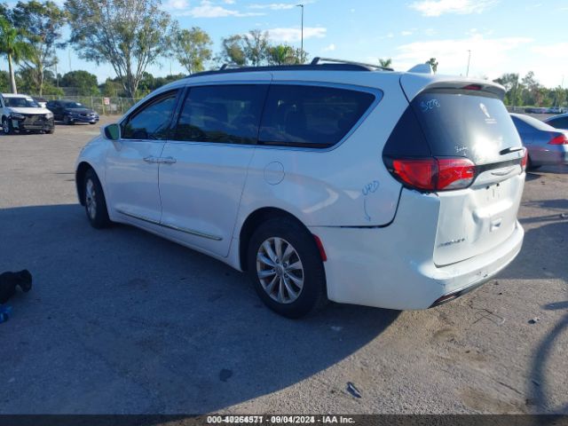 2C4RC1BG2HR526503 Chrysler Pacifica Touring-l