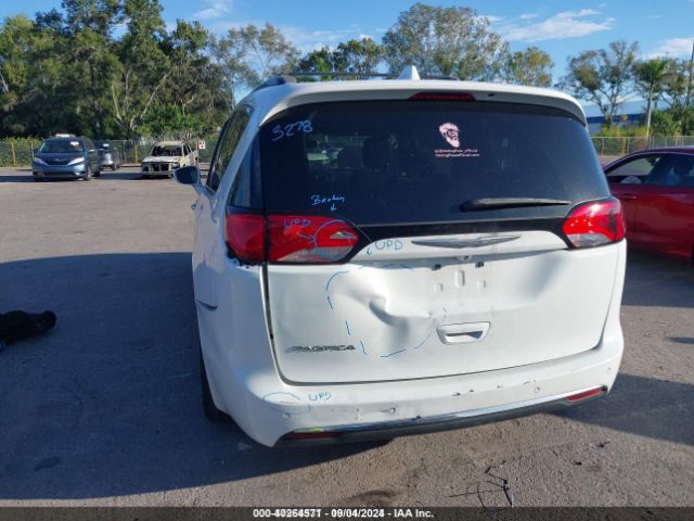 2C4RC1BG2HR526503 Chrysler Pacifica Touring-l