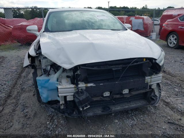 3FA6P0PU1GR325884 Ford Fusion Energi Se Luxury