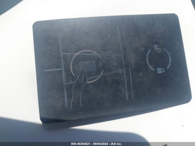 2021 TESLA MODEL Y 5YJYGDEE8MF095697 Photo 10