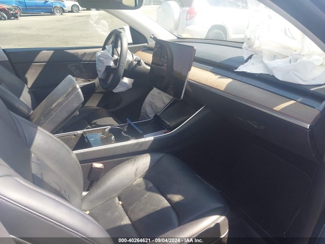 2021 TESLA MODEL Y 5YJYGDEE8MF095697 Photo 4