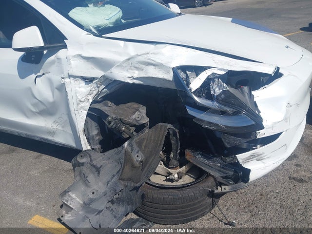 2021 TESLA MODEL Y 5YJYGDEE8MF095697 Photo 5