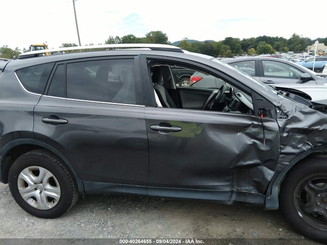 Toyota RAV4 LE 2015 JTMBFREV6FJ021826 Image 14