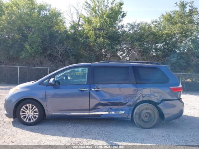 5TDYZ3DC1HS767427 Toyota Sienna Xle 8 Passenger