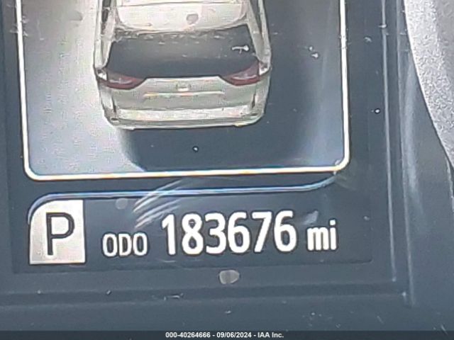 5TDYZ3DC1HS767427 Toyota Sienna Xle 8 Passenger