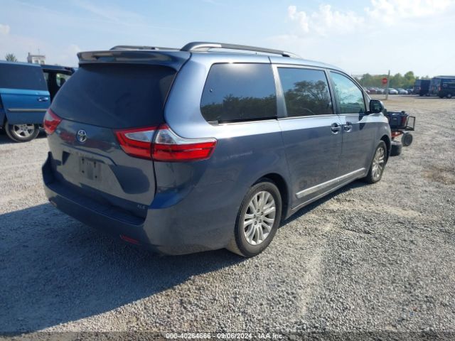 5TDYZ3DC1HS767427 Toyota Sienna Xle 8 Passenger