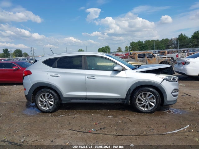 Hyundai TUCSON SE 2016 KM8J33A41GU145609 Image 13