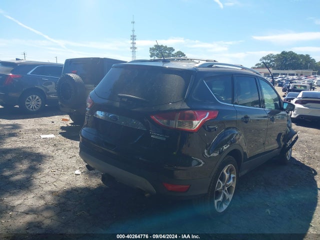 1FMCU0J9XGUA72286 Ford Escape Titanium