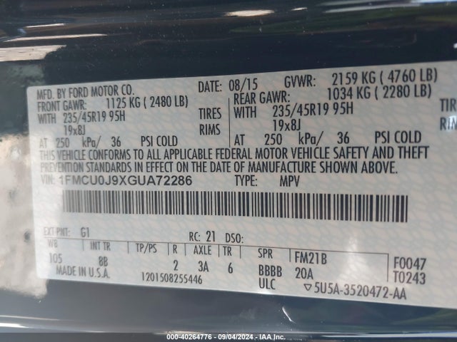 1FMCU0J9XGUA72286 Ford Escape Titanium