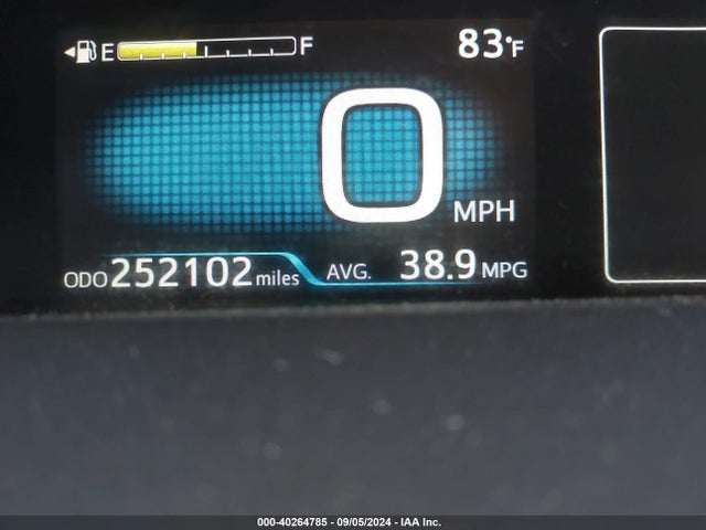 Toyota Prius Two 2017 JTDKBRFU5H3030879 Image 15