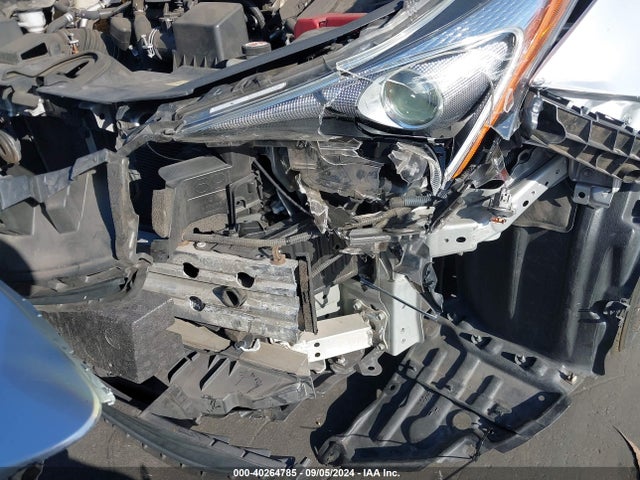 Toyota Prius Two 2017 JTDKBRFU5H3030879 Image 17