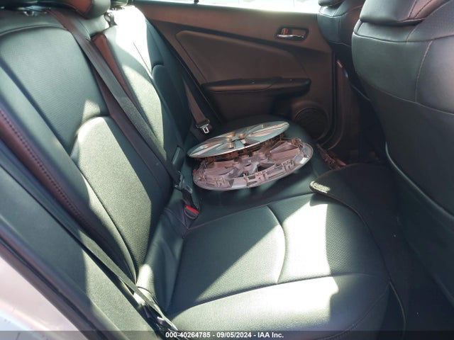 Toyota Prius Two 2017 JTDKBRFU5H3030879 Image 8