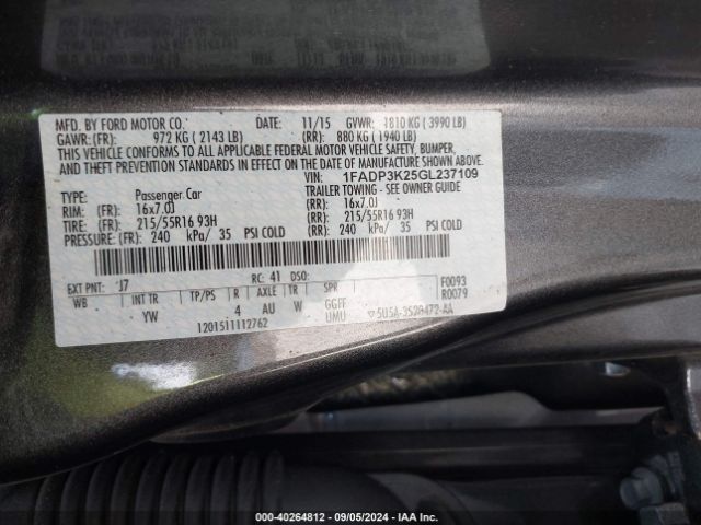 1FADP3K25GL237109 Ford FOCUS SE