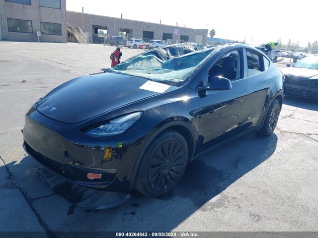 2020 TESLA MODEL Y 5YJYGDEE5LF057679 Photo 1